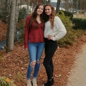 Meet your Posher, Dana